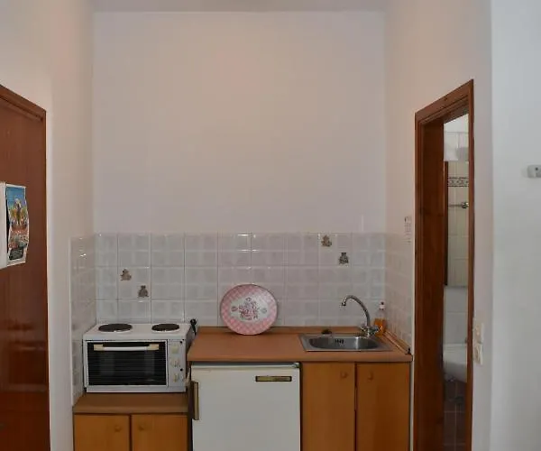Roys Blu Apartment
