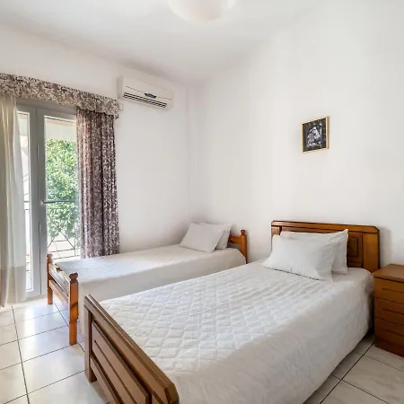 Roys Blu Apartament Kávos